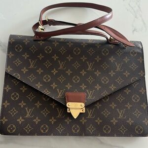 Louis Vuitton Monogram
Monceau Vintage Satchel